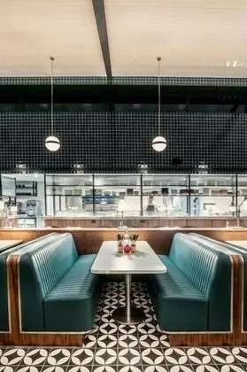 Mollie's Motel & Diner - Yerinde Yemek