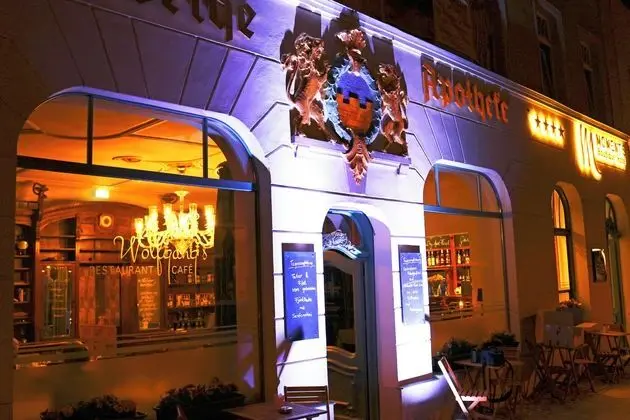 MOMENTS Boutique Hotel - Dış Mekan