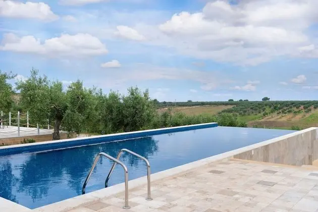 Momentum Resort - Havuz