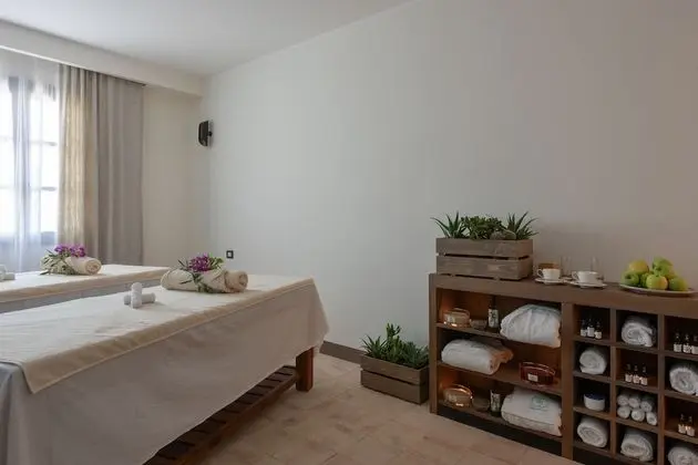 Momentum Resort - Spa