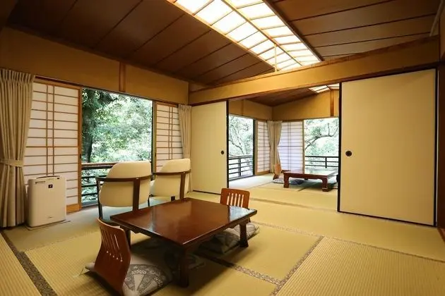 Momijiya Bekkan Kawanoiori - Oda
