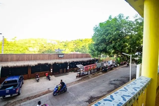 Mom's Guesthouse Coron - Hostel