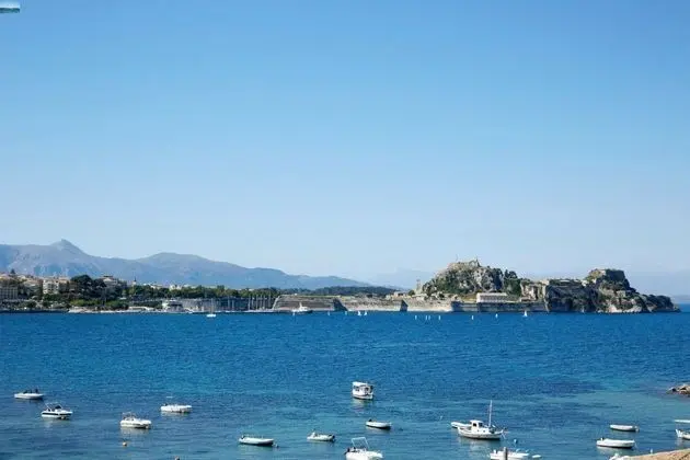 Mon Repos Palace - Plaj