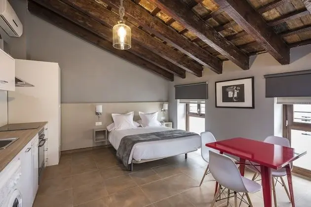 Mon Suites San Nicolas - Oda