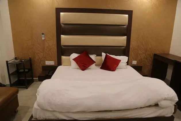 Mona Regency Hotel and Banquet