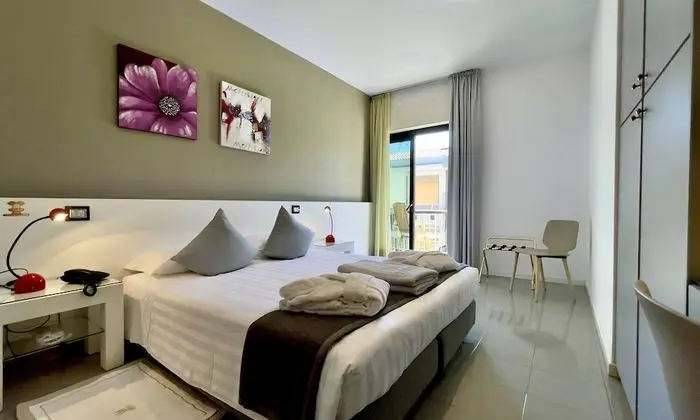 Hotel Monaco - Oda