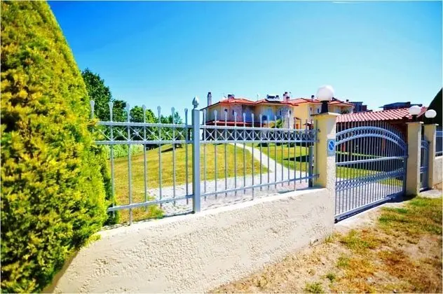 Monad Villa Hellas Hanioti - Dış Mekan