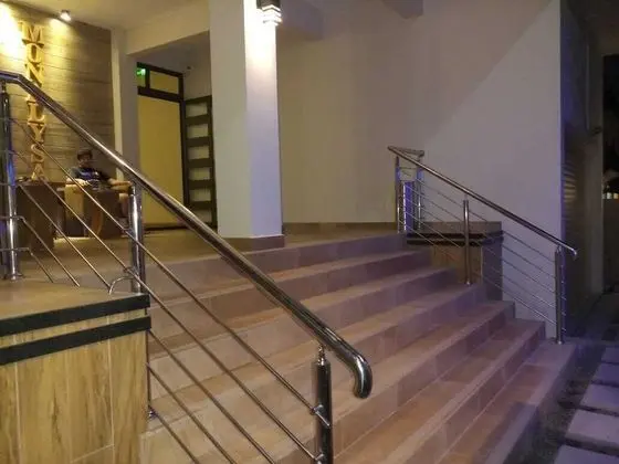 The Monalysa Suites & Residence - Lobi