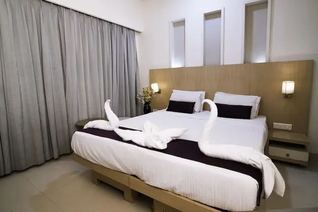 Hotel Monarch Guestline in MIDC Rabale, Navi Mumbai - Oda