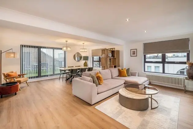 Monarch House Serviced Apartments - Öne Çıkan Resim