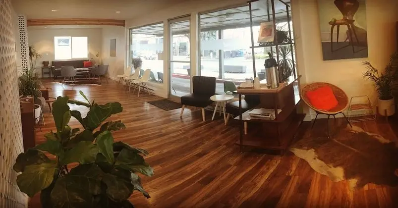 Monarch Motel - Lobi