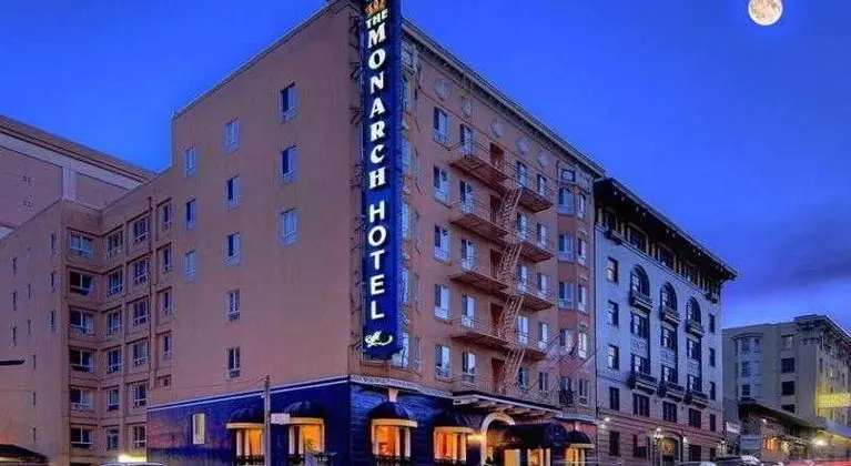 Monarch Hotel