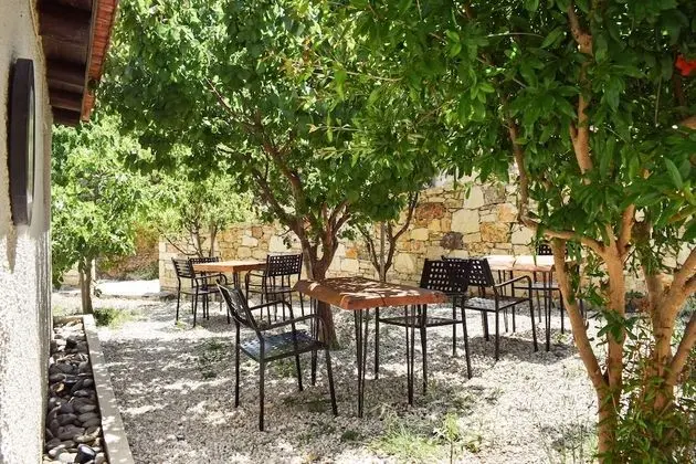 Monastery Estate Guesthouse - Dış Mekan