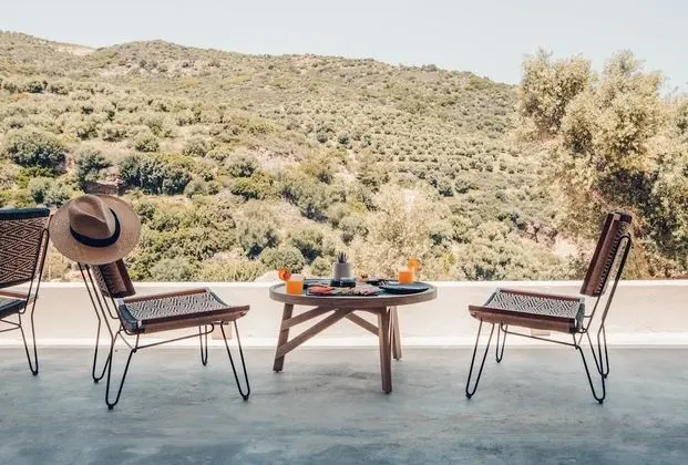 Monastery Estate Mountain Retreat - Lobi
