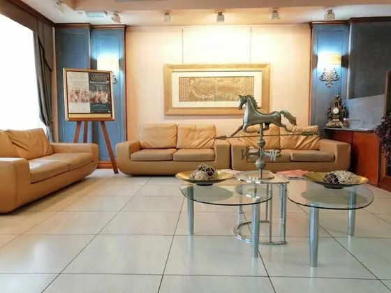 Hotel Mondial - Lobi