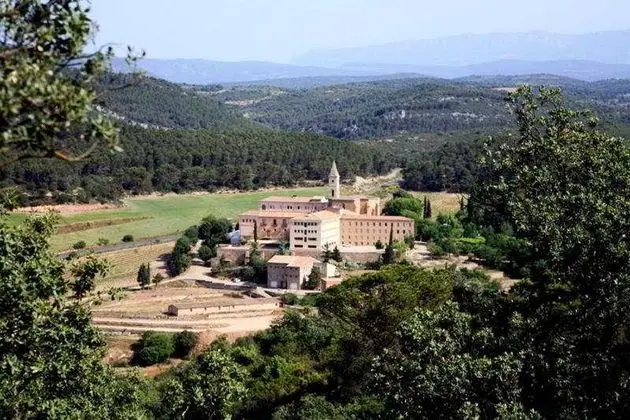 Monestir de les Avellanes Meeting and Ecoresort