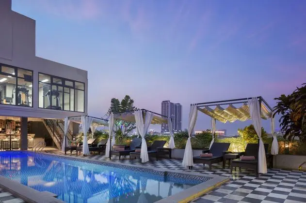Monivong Clover Hotel