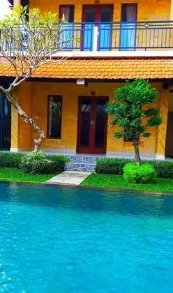 Monkey Forest Bungalow