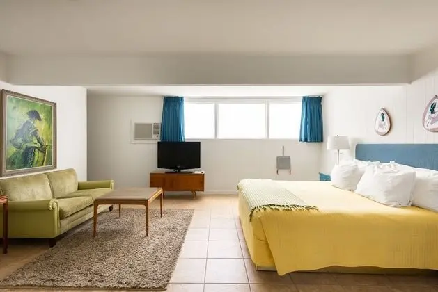 Monkey Tree Hotel 2 by Avantstay Stylish Hotel in Palm Springs w/ Pool! - Oda