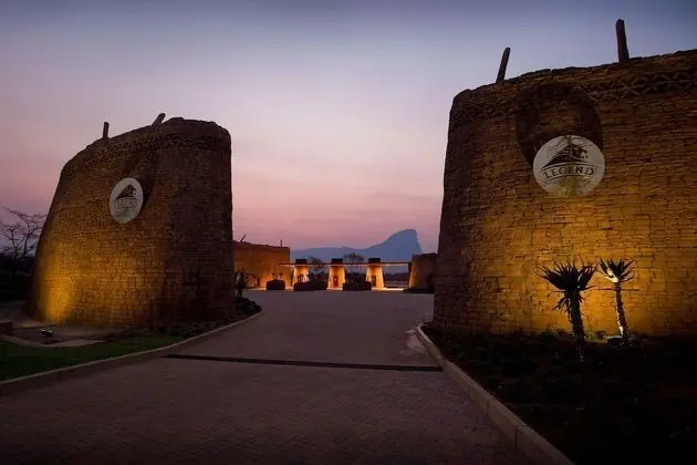 Monomotapa Village at Legend Golf & Safari Resort - Lobi