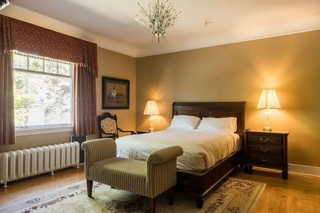 Monroe House Executive Suites - Oda