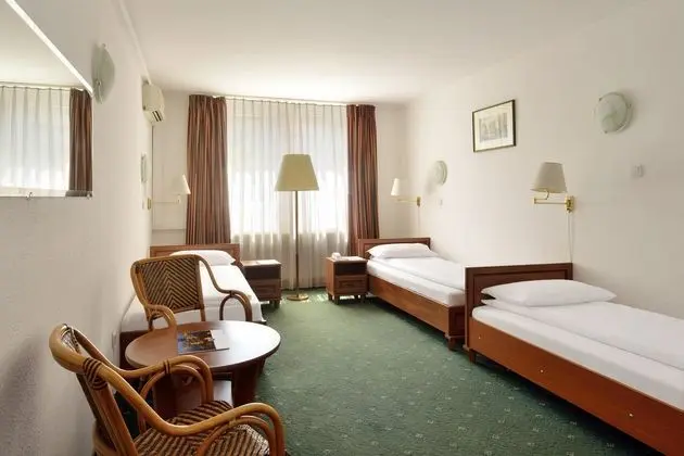 Montage Fashion Hotel