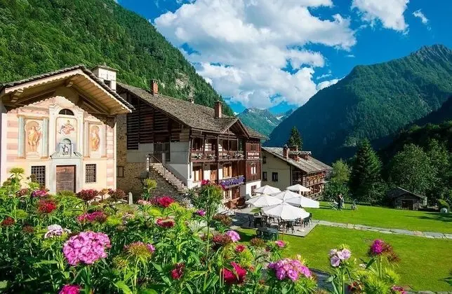 Hotel Montagna di Luce - Dış Mekan