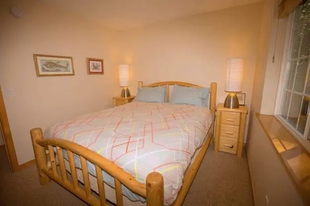 Montana by Avantstay Peaceful Tahoe Donner Mountain Getaway - İç Mekan