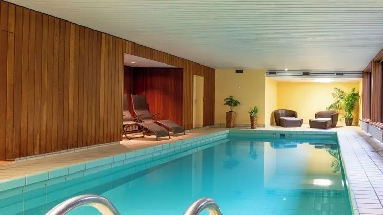 Montana Landhotel Gummersbach-Nord - Havuz