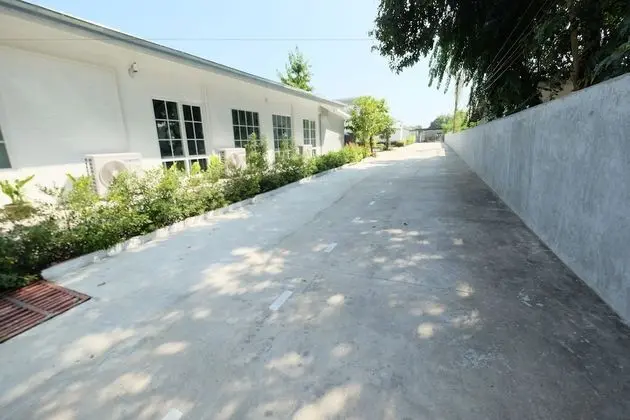 Montara Hotel & Resort Korat - Dış Mekan