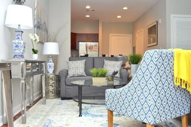 Montclair Apartments by Gracen Properties - 1