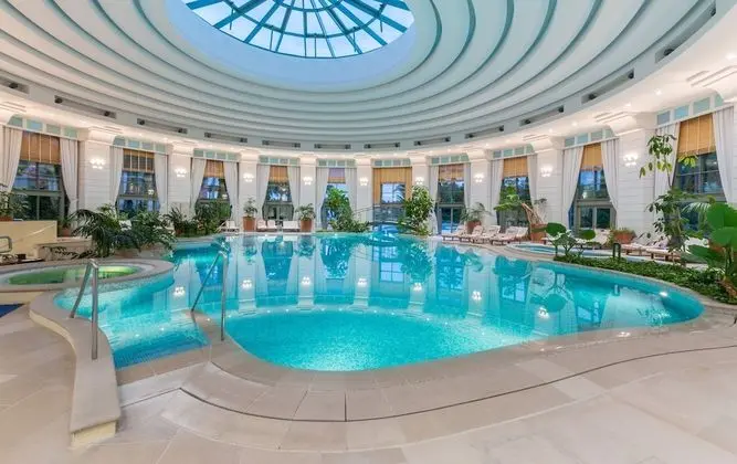 Monte-Carlo Bay Hotel & Resort - Havuz