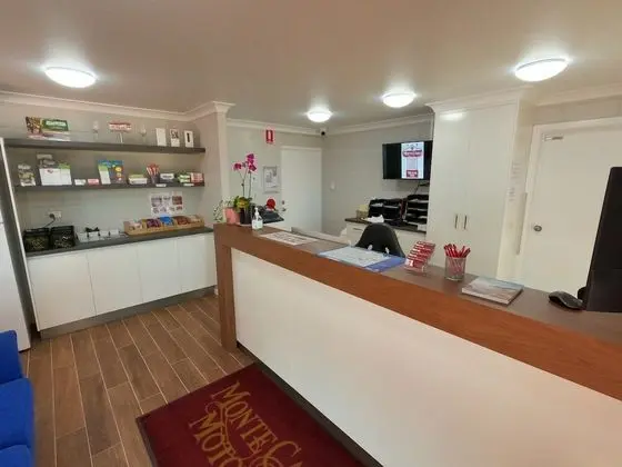 Monte Carlo Motor Inn - Lobi