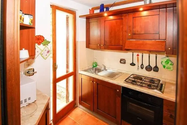 Monte Malbe Charming Villa with Garden and Parking - Mutfak