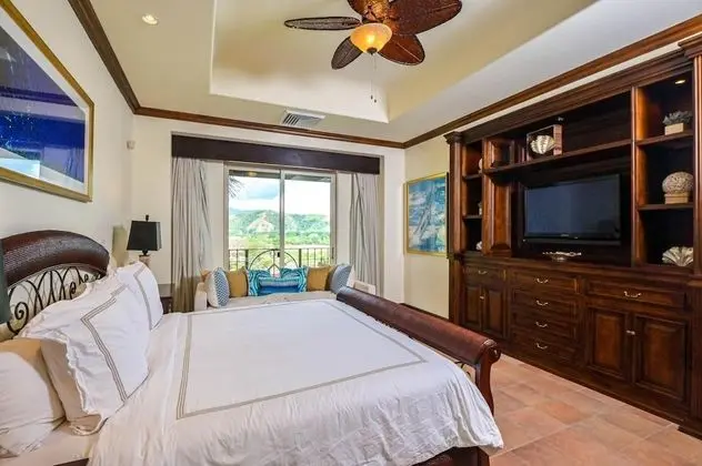 Montebello 2C - 3 bdr 3 Bath Ocean View - Oda