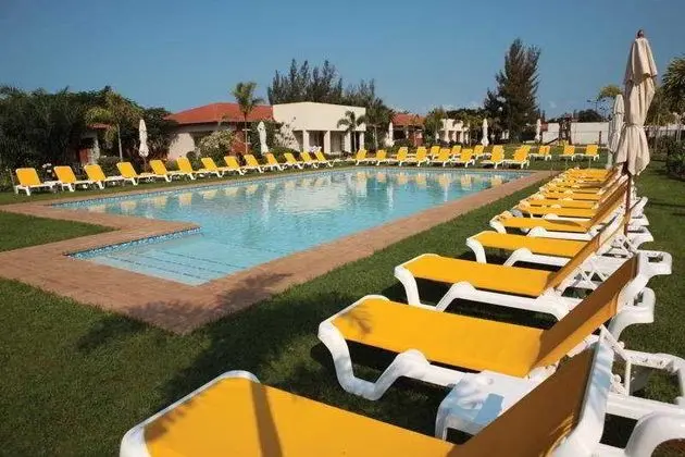 Montebelo Indy Maputo Congress Hotel - Havuz