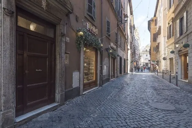 Montecitorio & Pantheon Stylish Flat