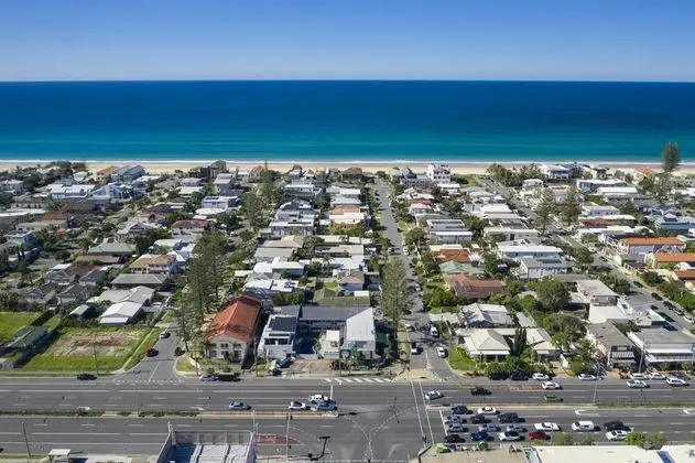 Montego Mermaid Beach Motel - Plaj