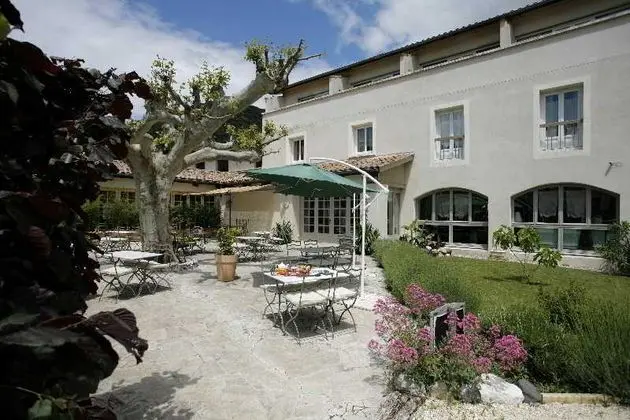 Hotel Montélimar Nord Médiéval - Manzara / Peyzaj