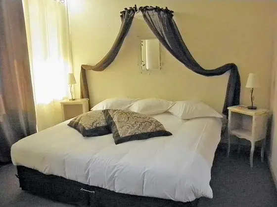 Hotel Montélimar Nord Médiéval - Oda