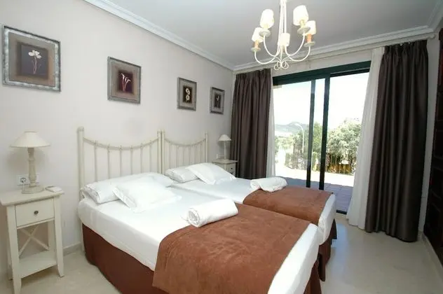 Montemares Golf Luxury Villas and Apartments - Oda