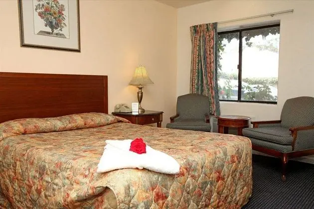 Monterey Oceanside Inn