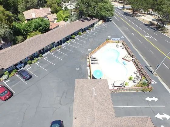 Monterey Surf Inn