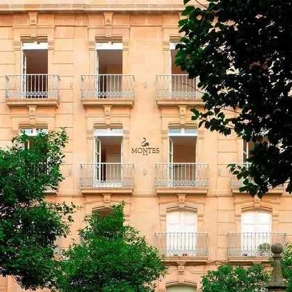 Montes Pension Boutique