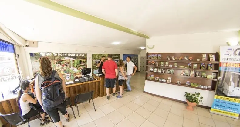 Monteverde Hostel Downtown - Lobi