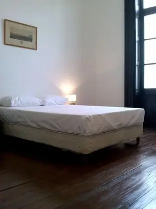Montevideo Chic Boutique Hostel - Oda