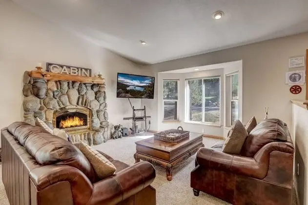 Montgomery Estates Bliss
