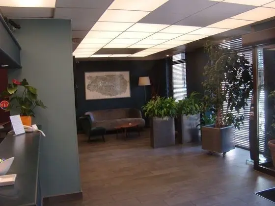 Hotel Montparnasse Alesia - Lobi