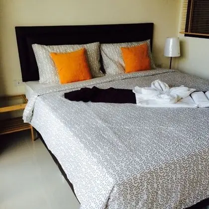 Montra Nakhon Guesthouse - Oda