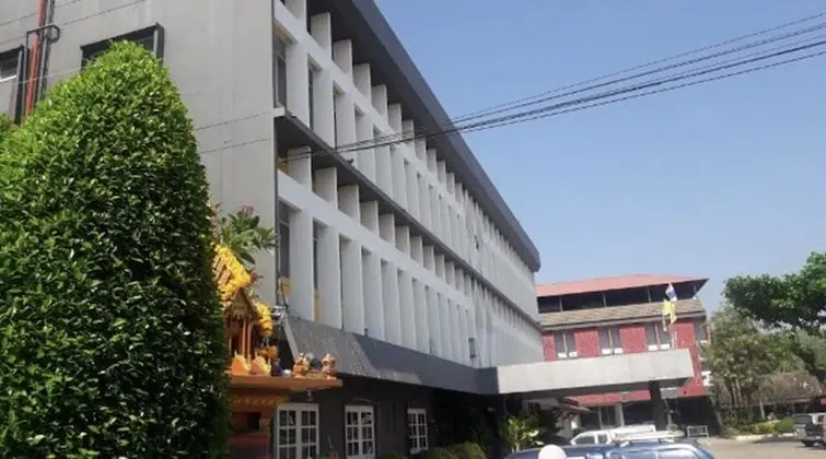 Montree Hotel